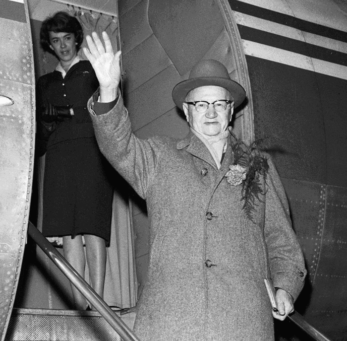 Токой посещает Финляндию в 1958