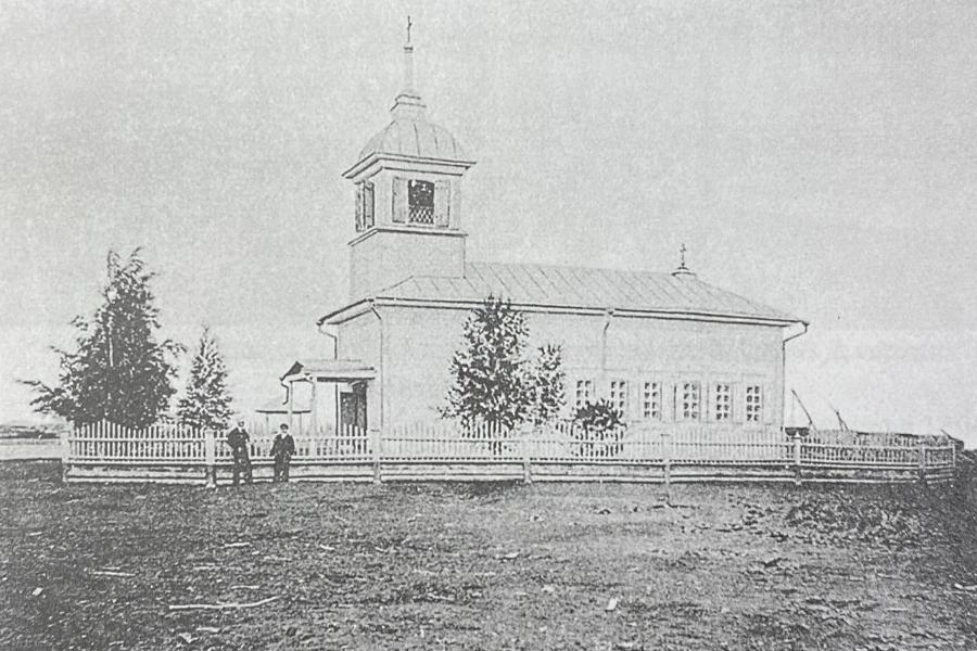 Церковь села Рыжково, не первая, 1872 года.  Здесь и далее сканы черно-белых фото из книги Айно Петровой "Сибирь...", которую я упоминаю подробнее ниже