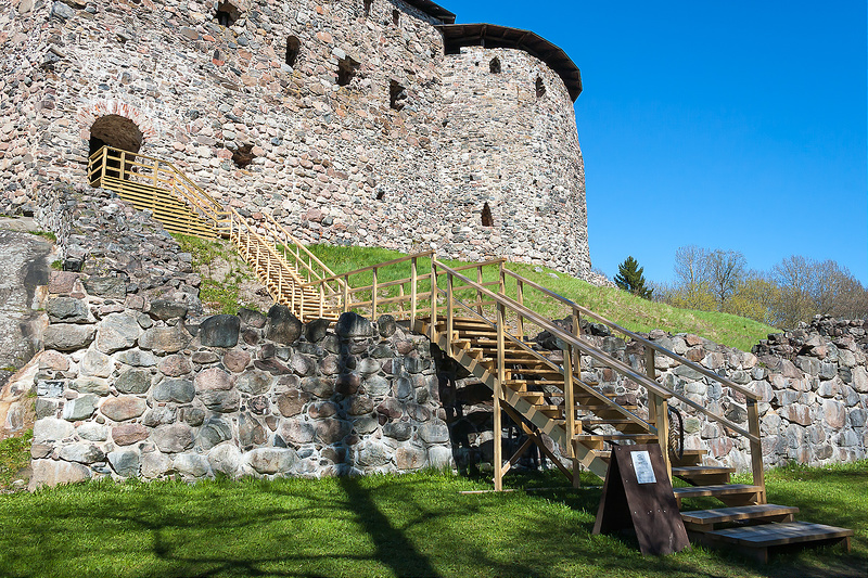 Вход в замок