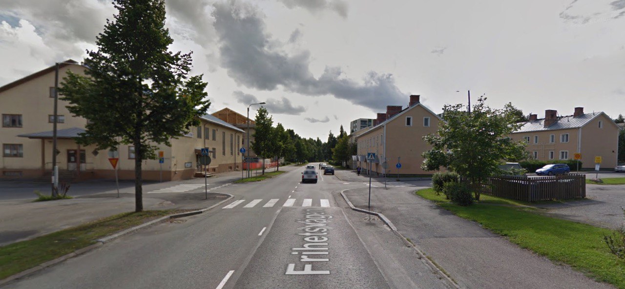 Google Street View, Вааса, перекресток Вапаудентие–Ахвентие