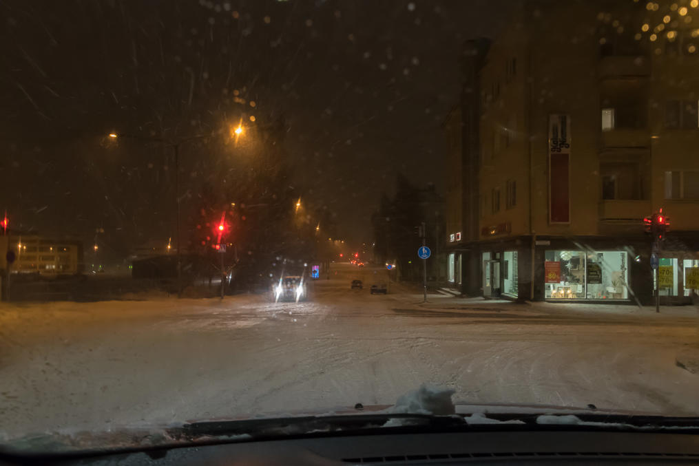 7. Перекресток улиц Вёрокату–Конепайянкату (Мастерская) недалеко от центра.