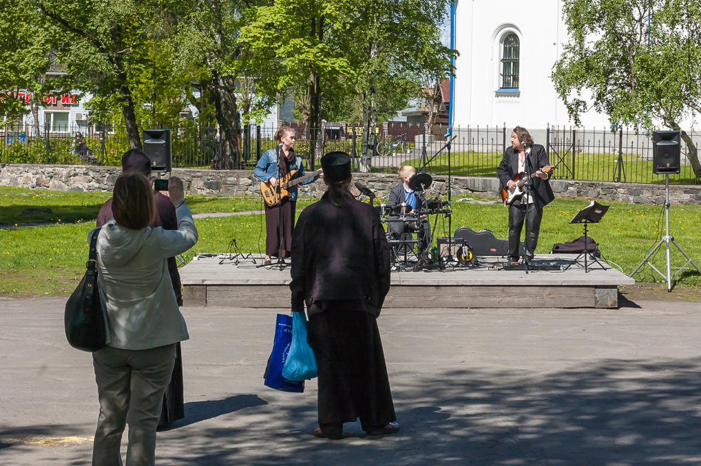 Концерт у церкви