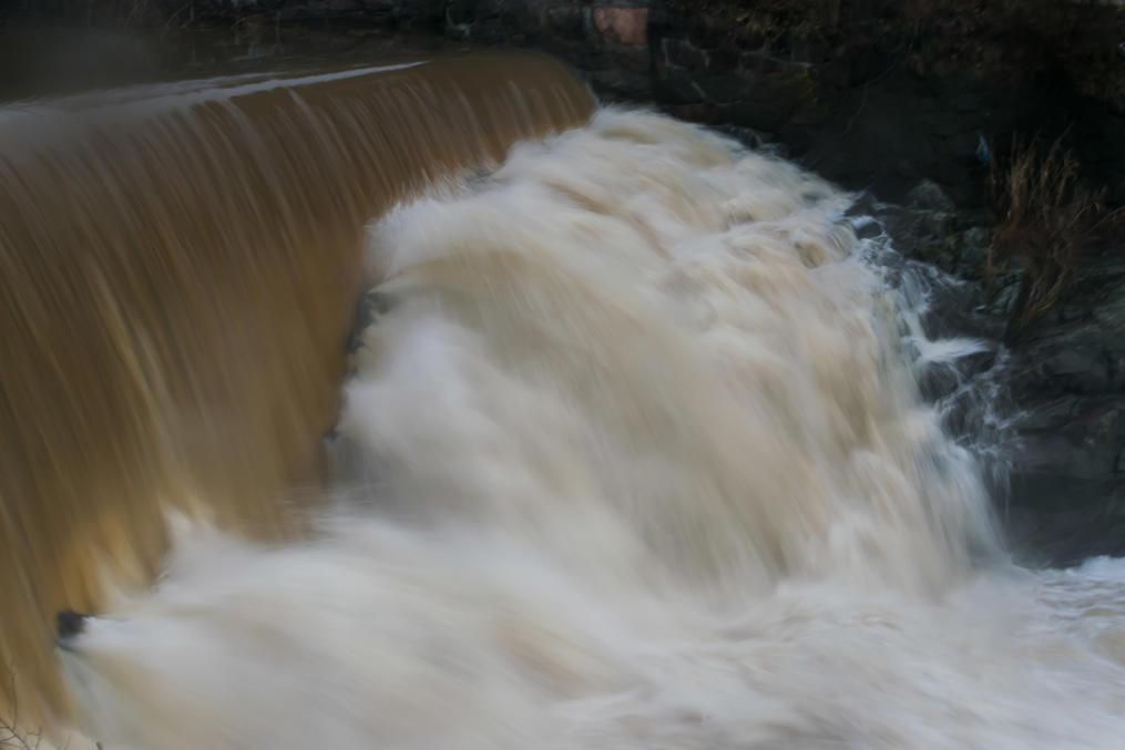 Плотина на Ванхакаупунгинкоски