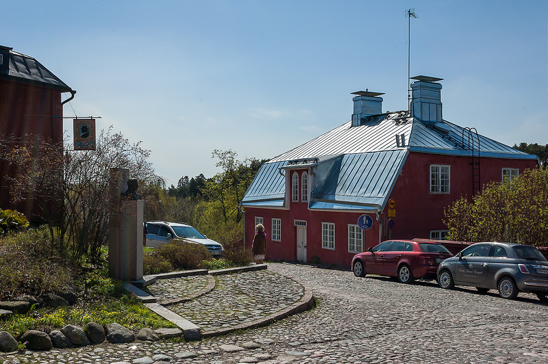 Памятник Эдельфельту