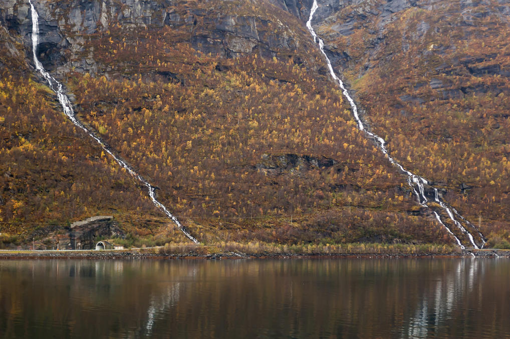Туннель Исфьелл