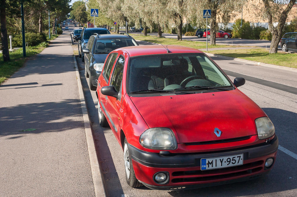 Парковка у гавани Сапокка