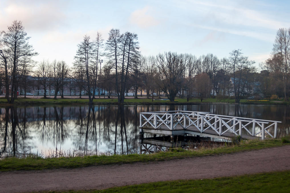 Парк с прудиком