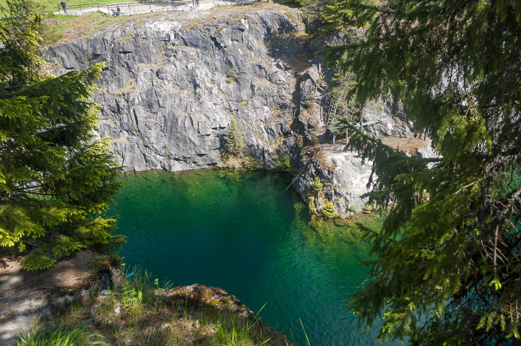 Вода в каньоне