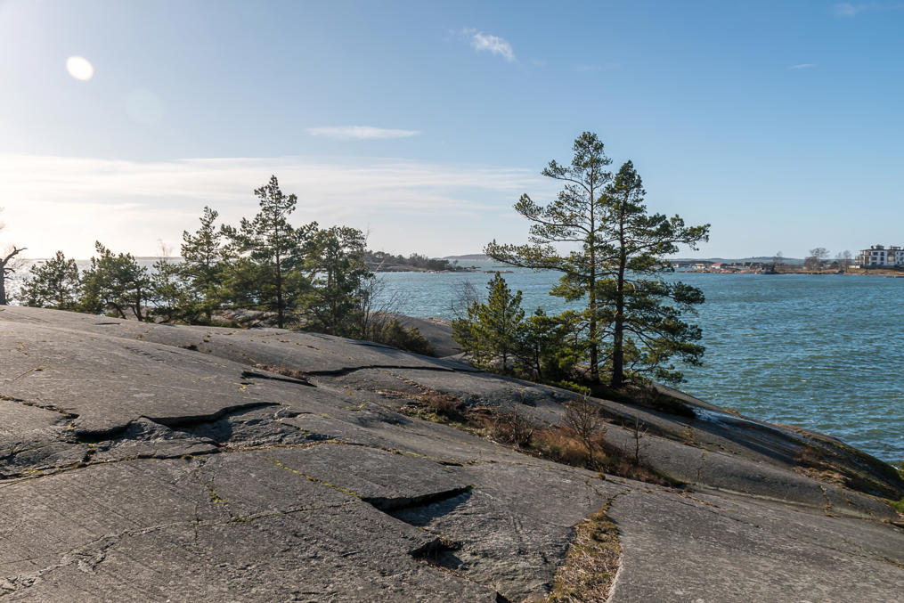 Скалы над морем на горе Пуйстовуори