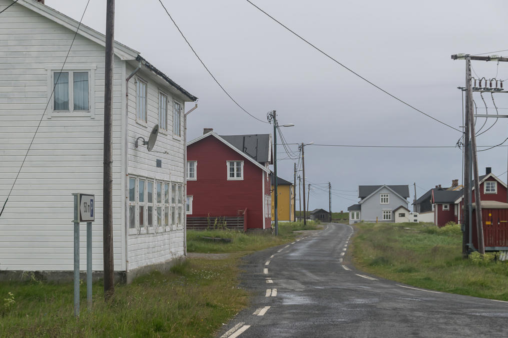 Хамнингберг, редкая старая деревня в губернии Финнмарк