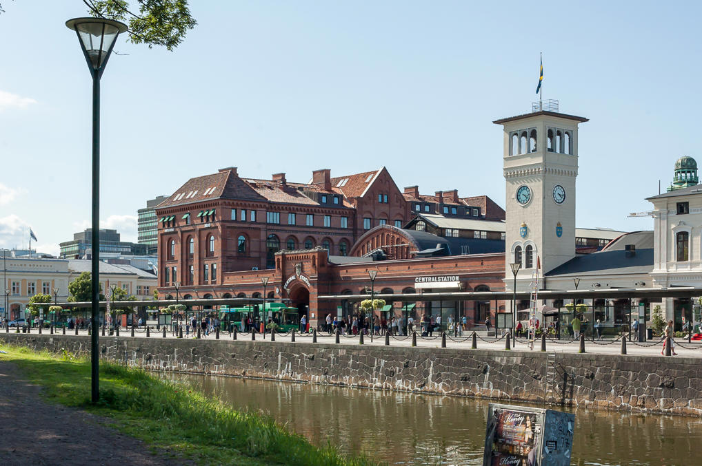 Эстра-Хамнканален