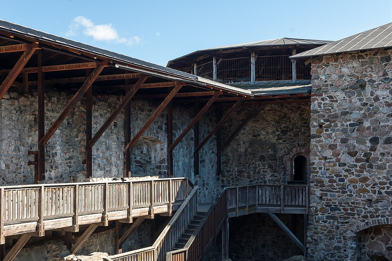 Галереи и башня